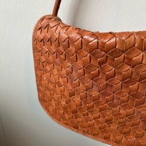 Leather woven (flap) purse